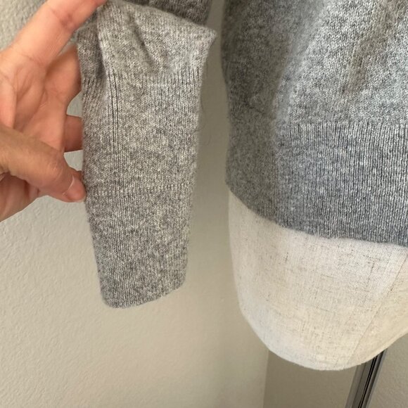 Everlane Mock Neck Cashmere Sweater Ribbed Long Sleeve Lightweight Heather Grey - Picture 4 of 10